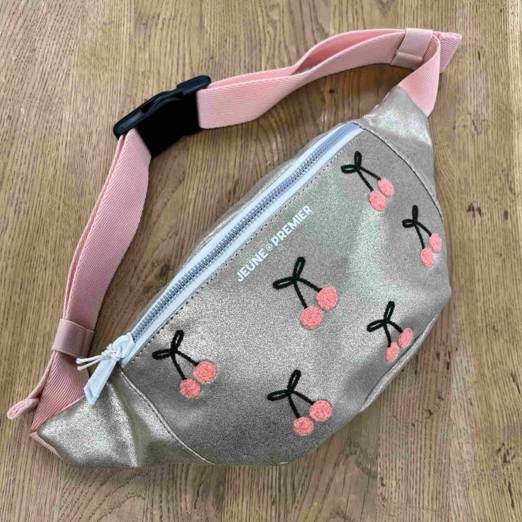 Фото 2 Сумка cross body Fanny Pack Banane Cherry Pompon (розовый с вишнями) 131299 Jeune Premier BA024127