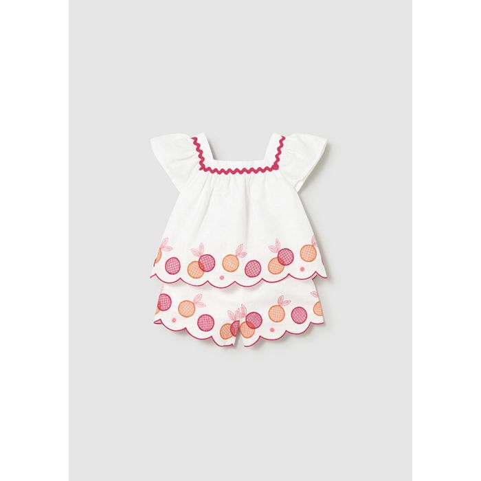 Комплект: футболка и шорты (белый)